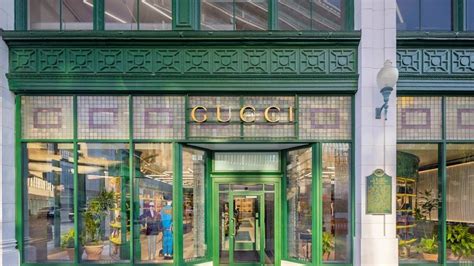 chicago gucci store|gucci downtown chicago.